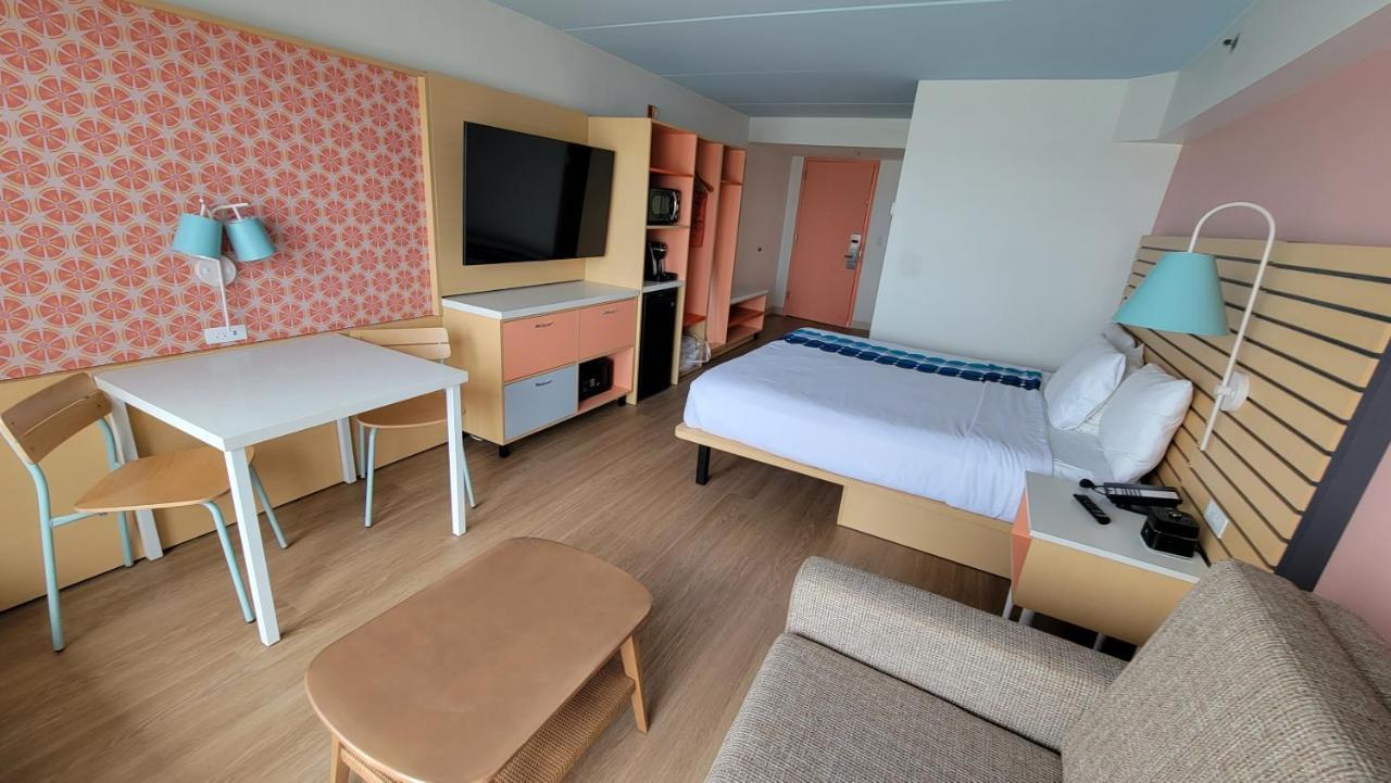 Golden Sands Oceanfront Hotel Carolina Beach Exteriör bild