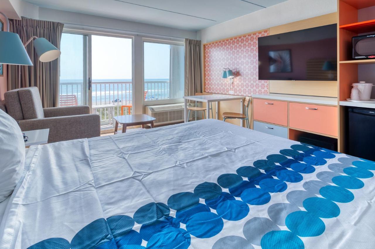 Golden Sands Oceanfront Hotel Carolina Beach Exteriör bild