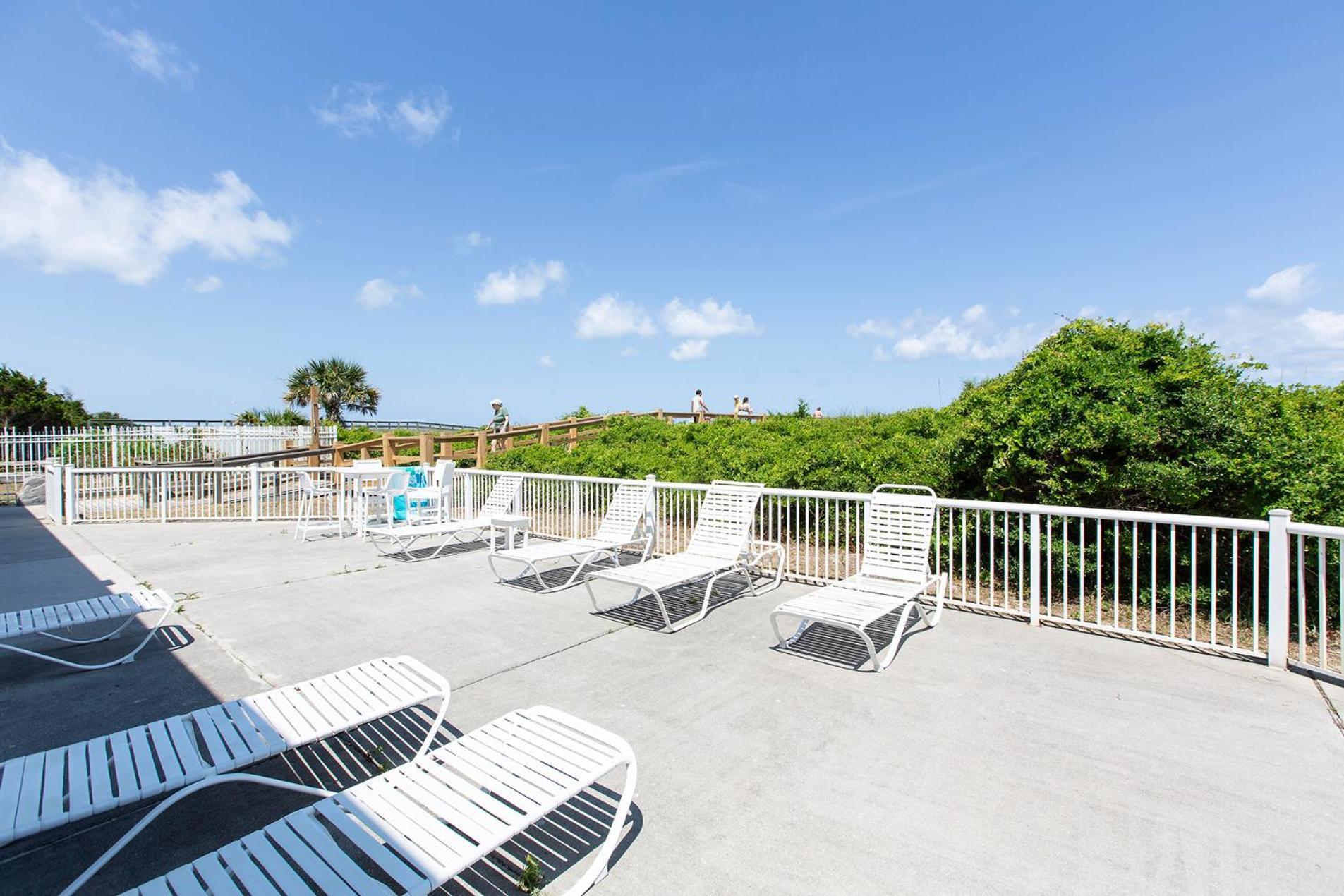 Golden Sands Oceanfront Hotel Carolina Beach Exteriör bild