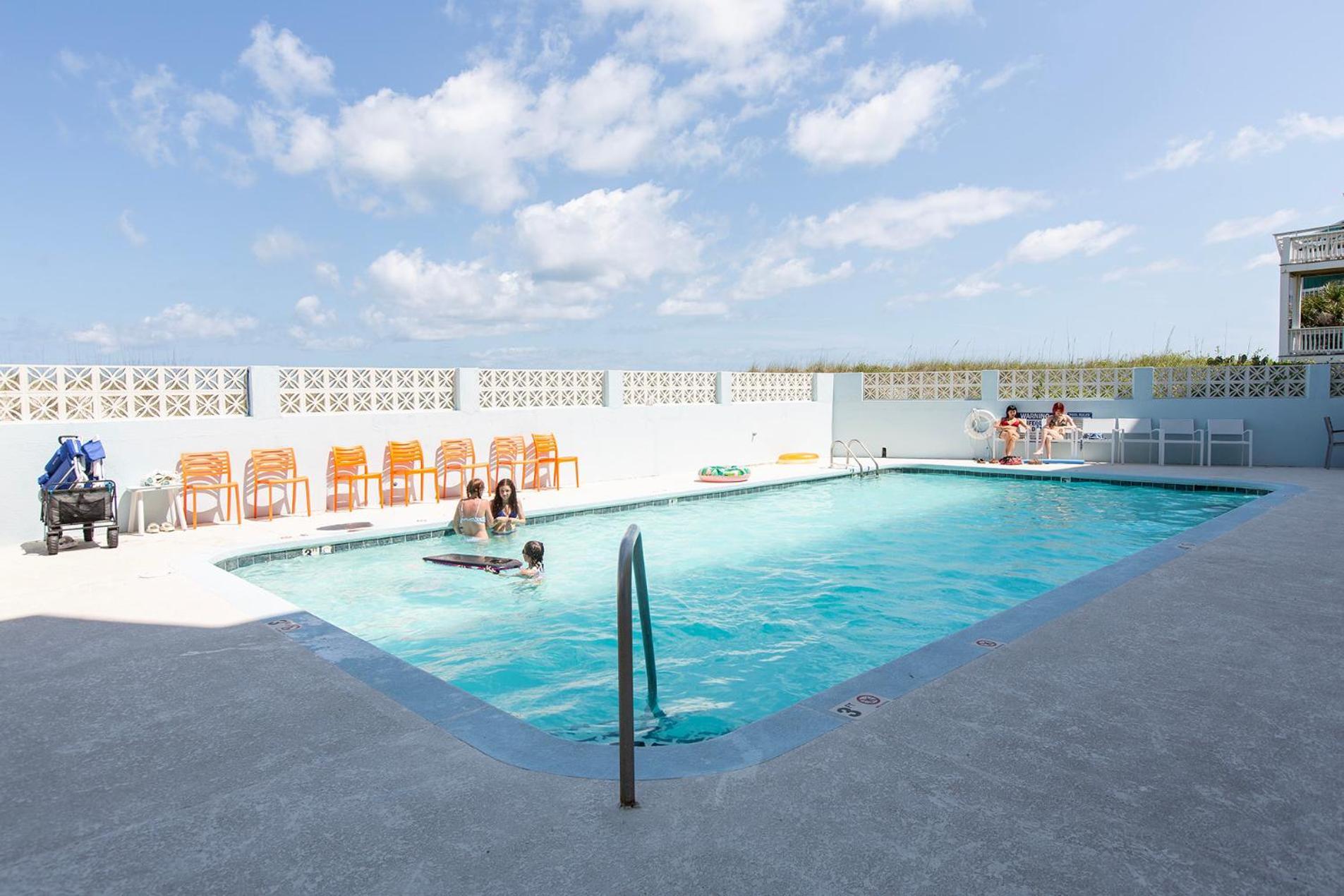 Golden Sands Oceanfront Hotel Carolina Beach Exteriör bild