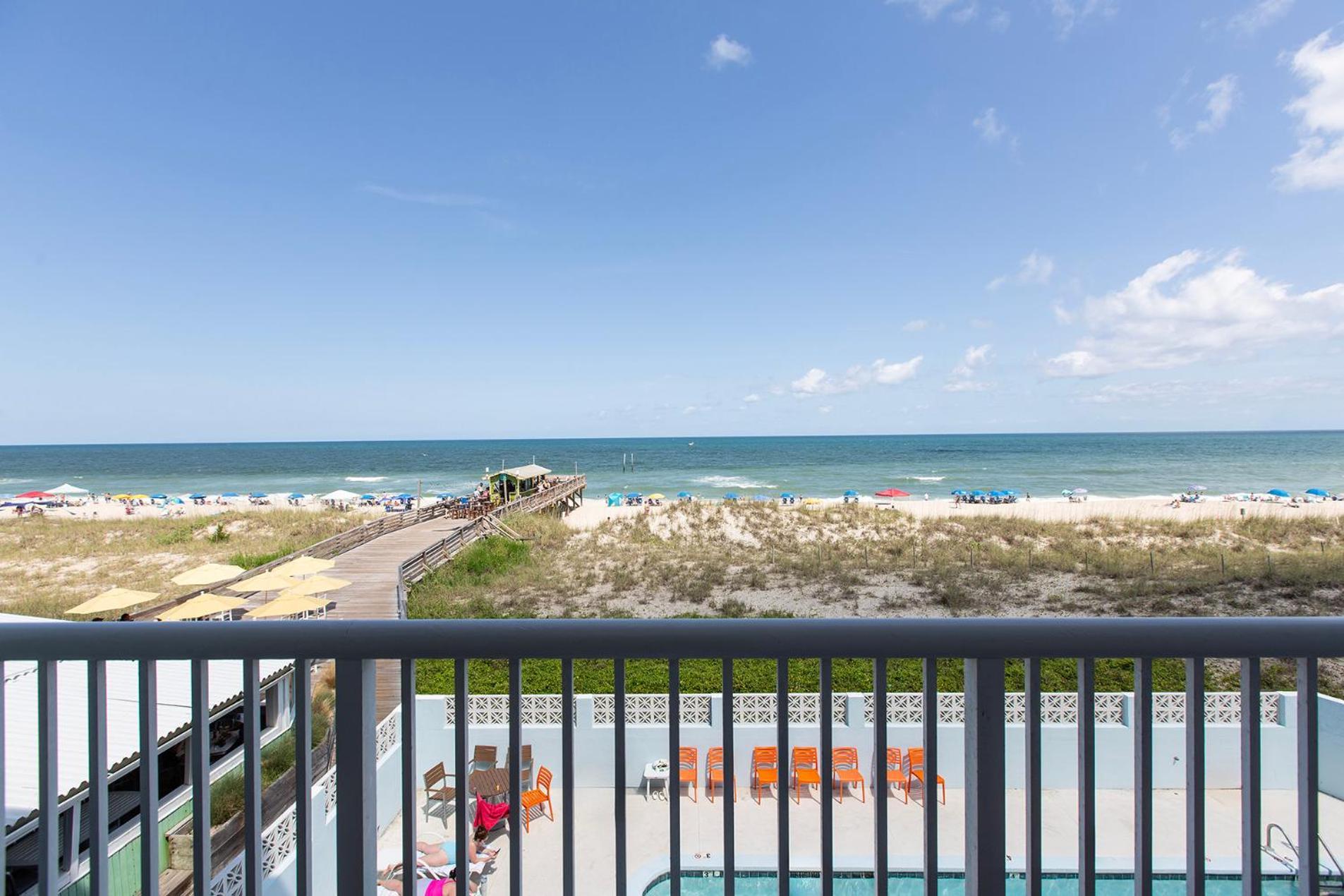Golden Sands Oceanfront Hotel Carolina Beach Exteriör bild