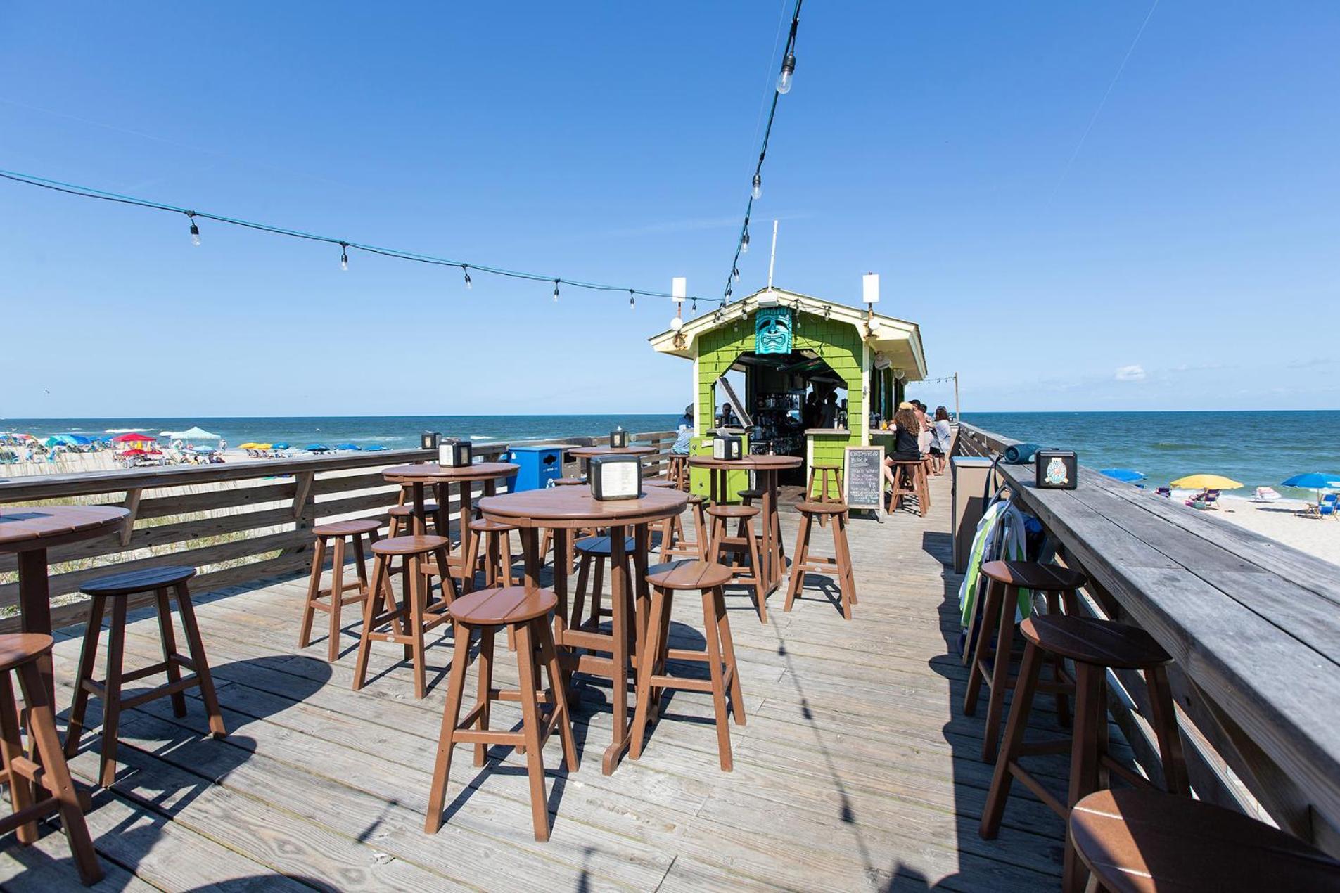 Golden Sands Oceanfront Hotel Carolina Beach Exteriör bild