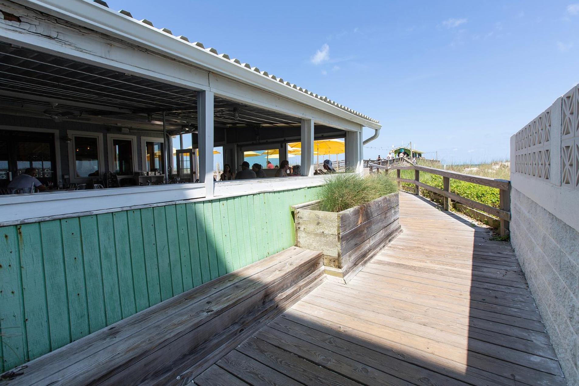 Golden Sands Oceanfront Hotel Carolina Beach Exteriör bild