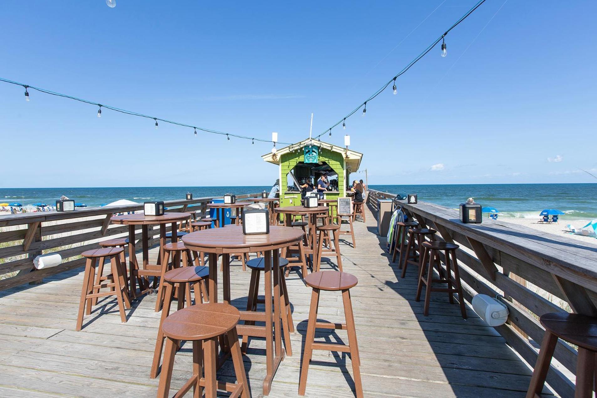Golden Sands Oceanfront Hotel Carolina Beach Exteriör bild