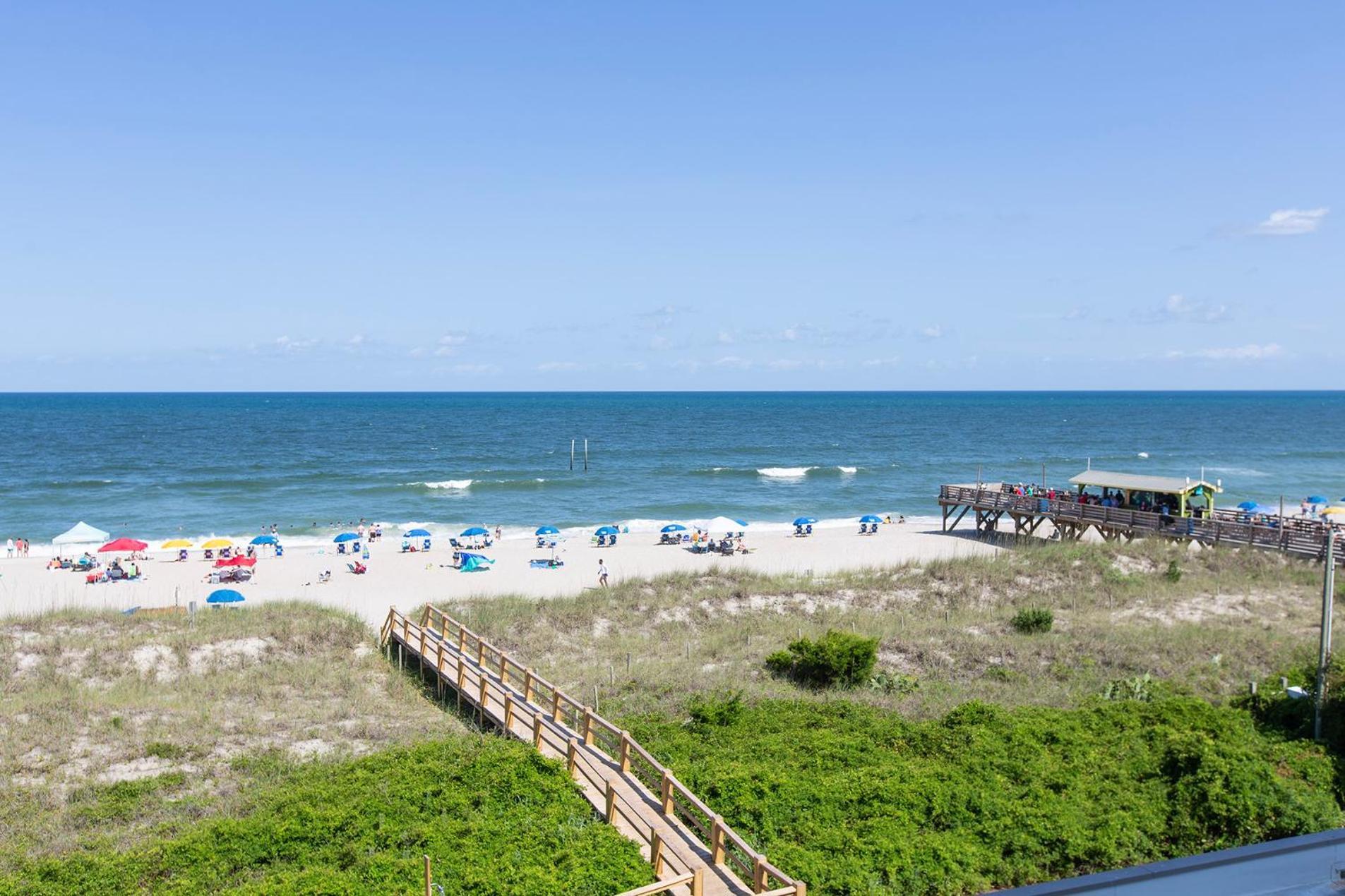 Golden Sands Oceanfront Hotel Carolina Beach Exteriör bild