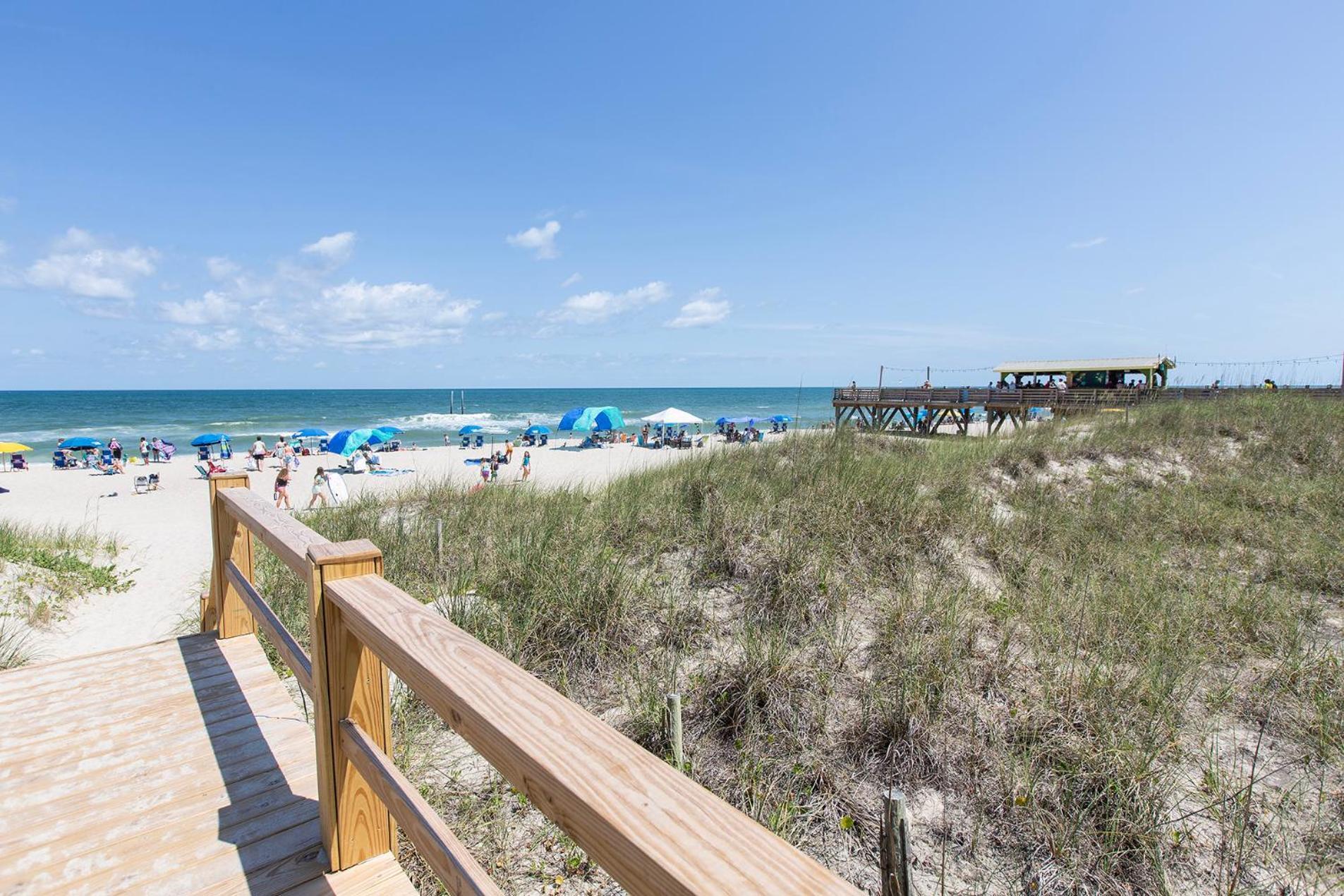 Golden Sands Oceanfront Hotel Carolina Beach Exteriör bild
