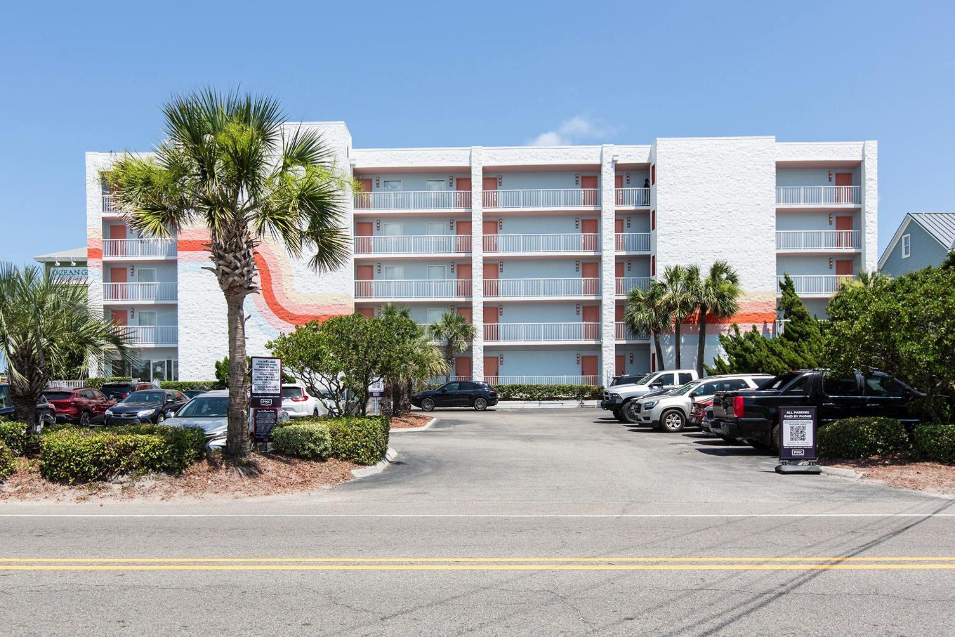 Golden Sands Oceanfront Hotel Carolina Beach Exteriör bild